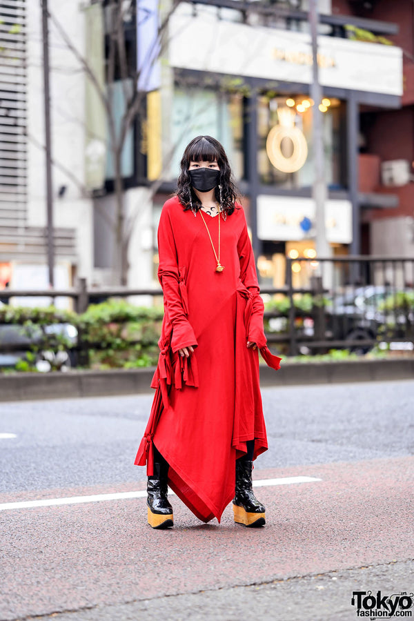 Head-to-Toe Red: The Draped Maxi Dress Look Ruling Harajuku's Streets